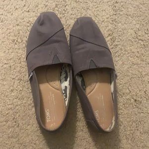 Grey women’s TOMS size 7. Worn only a handful of times